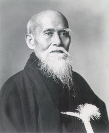 Portrait de Morihei UESHIBA, fondateur de l'aïkido